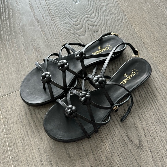 Chanel sandals - Picture 1 of 6